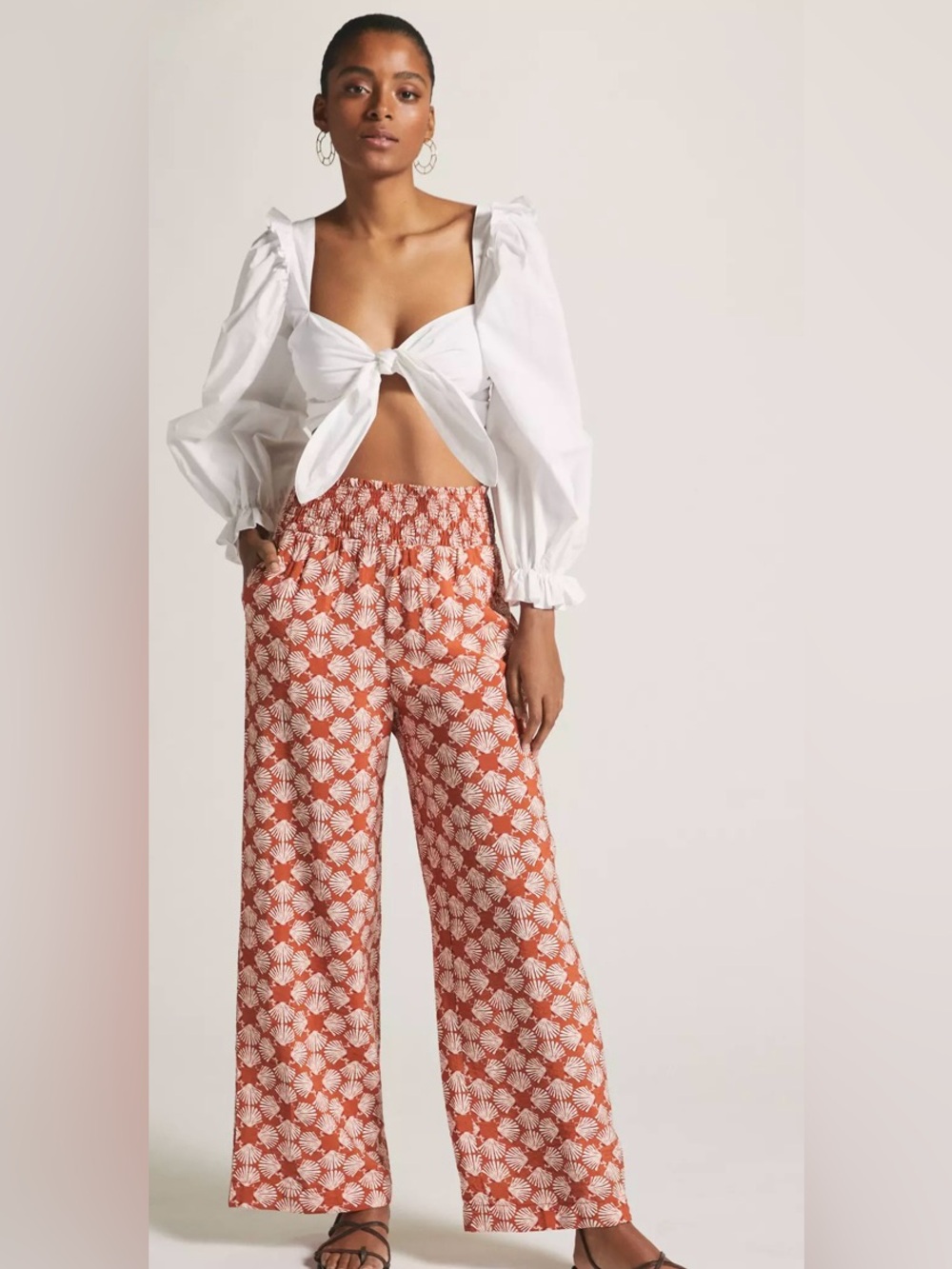 Anthropologie Maeve Printed Wide-Leg Pants
Beachy Sea Shells Whimsical Size S